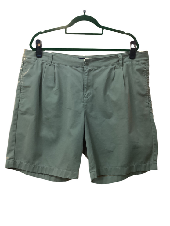 Men’s cargo shorts original beige Lands’ End size 18